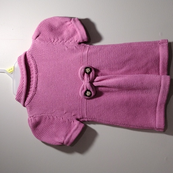 Girl’s Pink Sweater Short Sleeves, 2 pockets 3 Designed Buttons, Kids Size S(4) - Picture 6 of 7